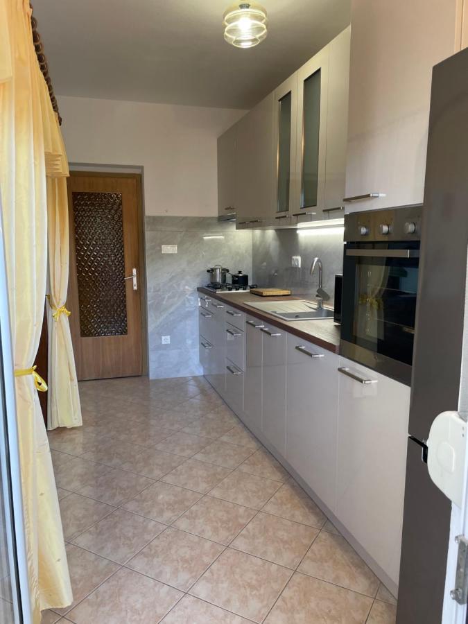 סגט ווראנייצה Apartments Nino מראה חיצוני תמונה