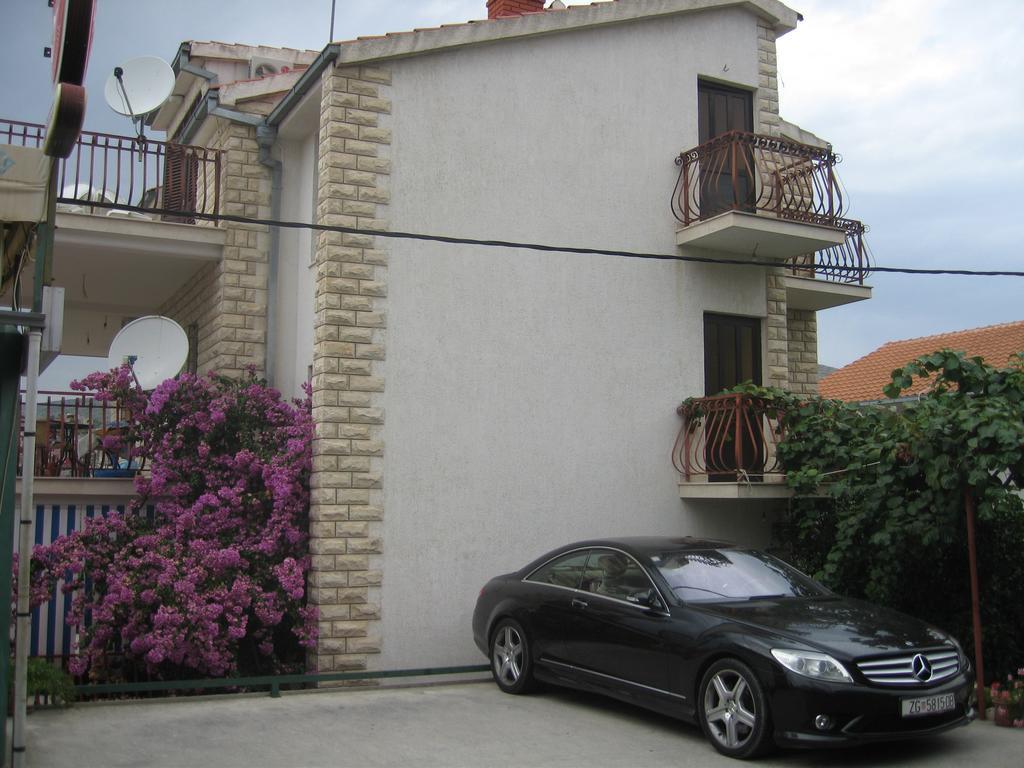 סגט ווראנייצה Apartments Nino מראה חיצוני תמונה